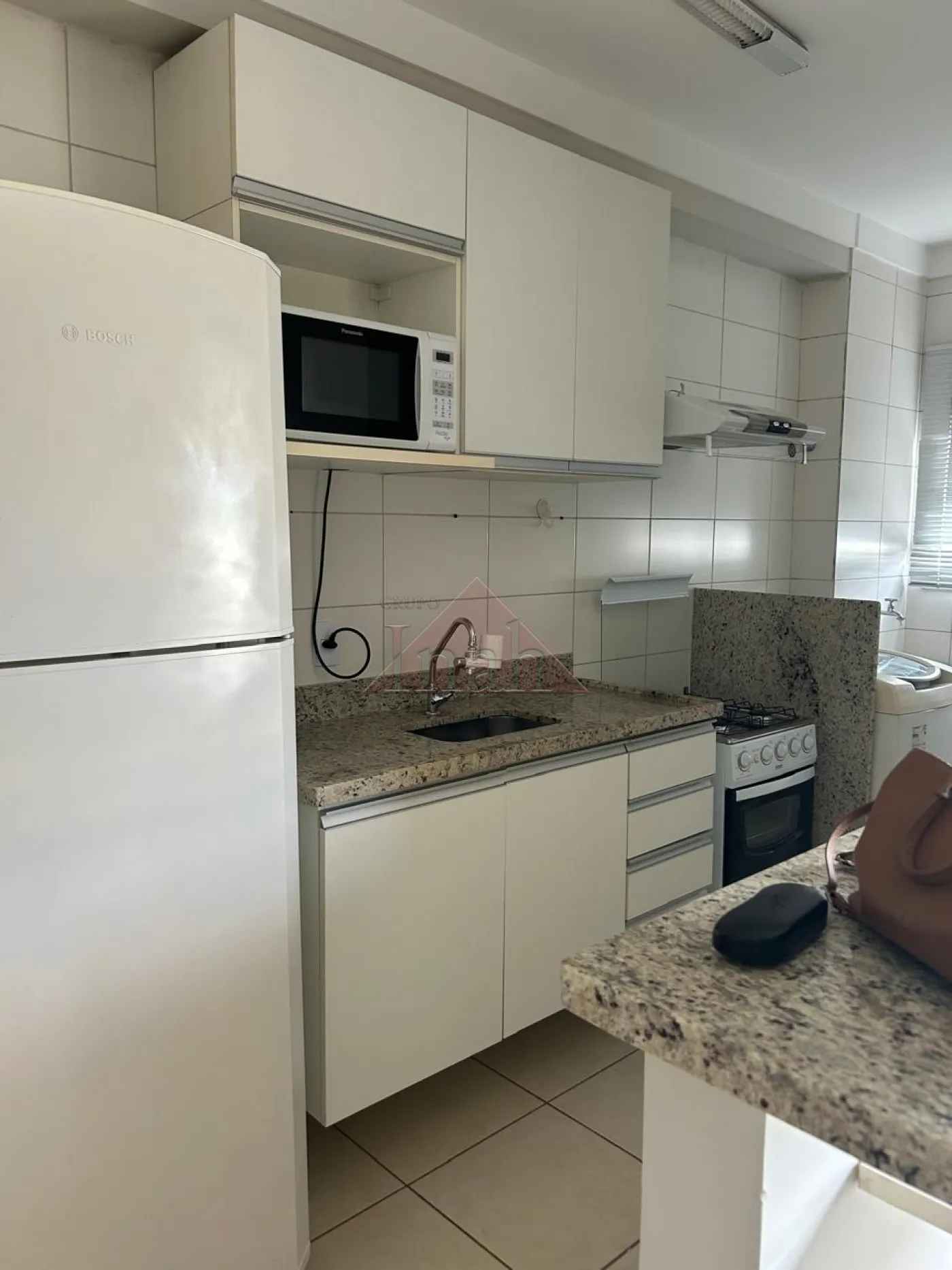 Alugar Apartamentos / MOBILIADO em Ribeir&atilde;o Preto R$ 2.200,00 - Foto 9