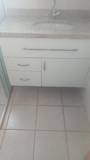 Alugar Apartamentos / Apartamento em Ribeir&atilde;o Preto. apenas R$ 1.000,00