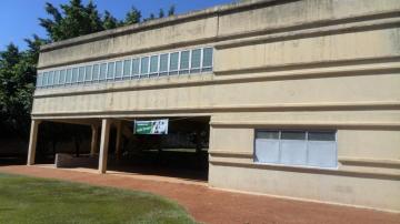 Alugar Apartamentos / Apartamento em Ribeir&atilde;o Preto. apenas R$ 900,00