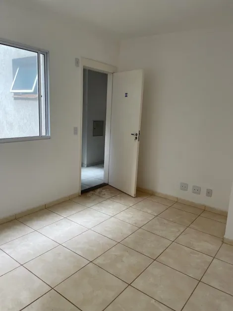 Alugar Apartamentos / Apartamento em Ribeir&atilde;o Preto. apenas R$ 135.000,00