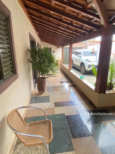 Alugar Casas / Casa em Ribeir&atilde;o Preto. apenas R$ 360.000,00
