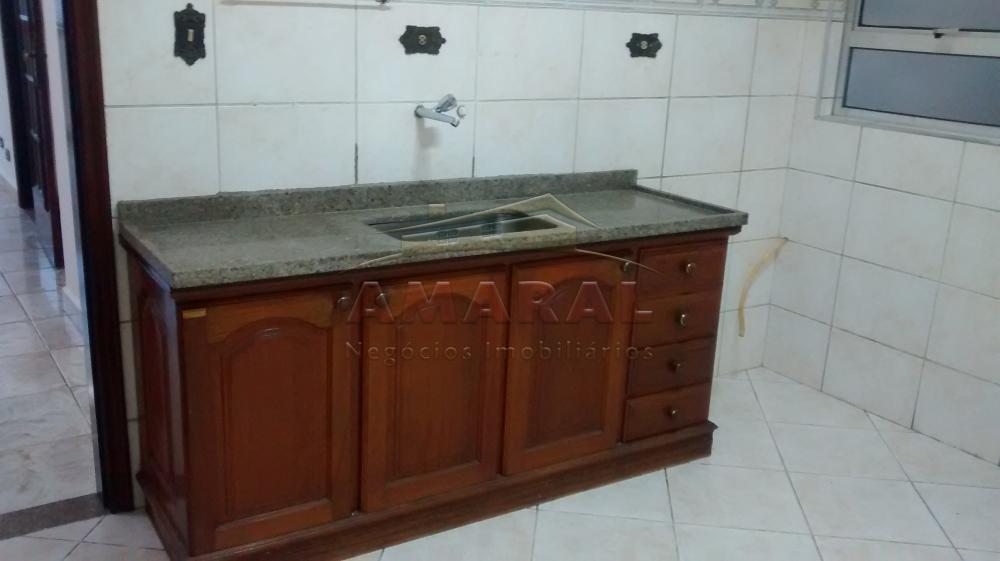 Alugar Apartamentos / Padr&atilde;o em Suzano R$ 938,44 - Foto 4