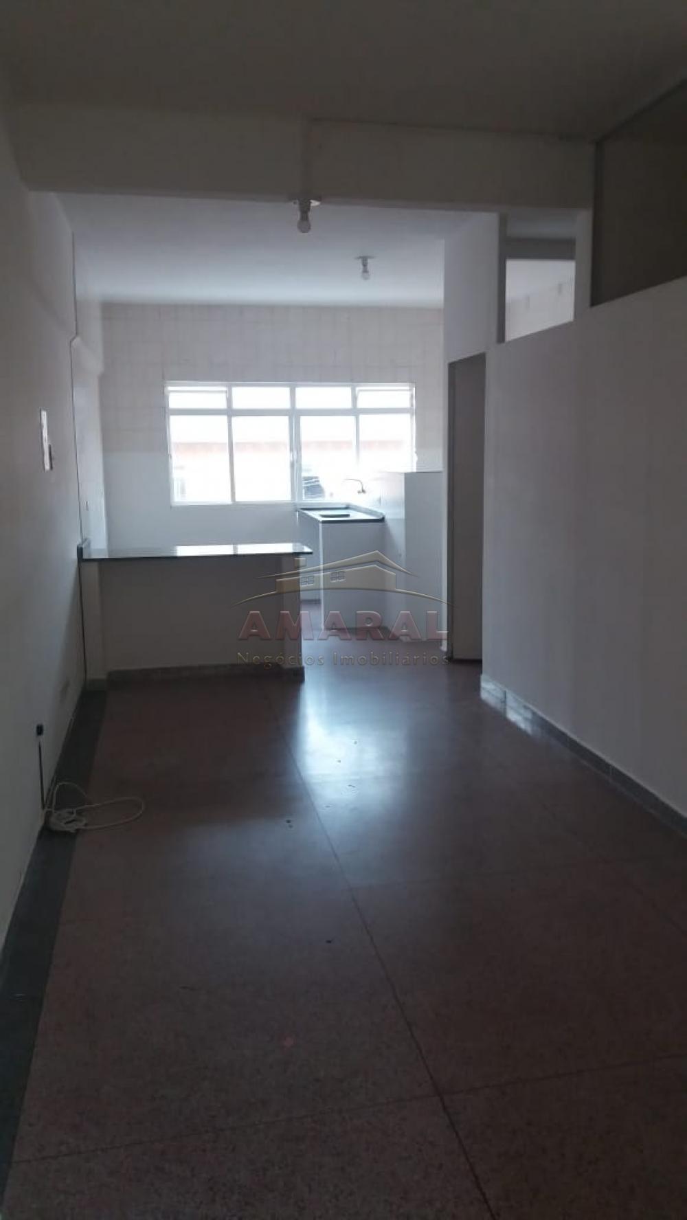 Alugar Apartamentos / Kitchnet em Suzano R$ 1.170,00 - Foto 1
