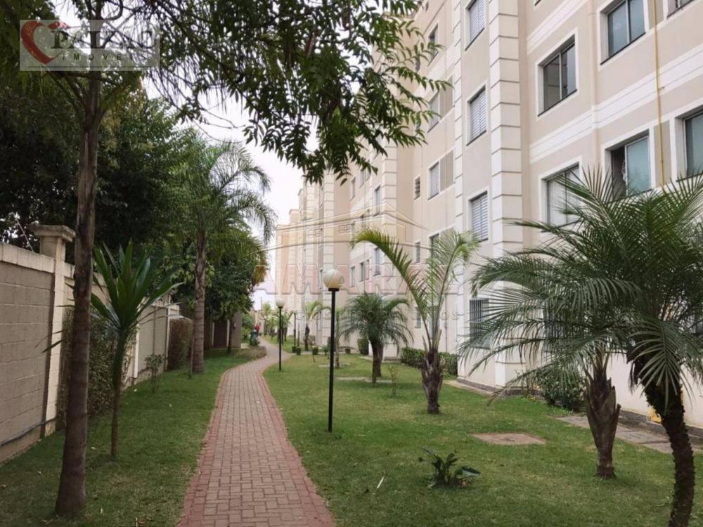 Alugar Apartamentos / Padr&atilde;o em Suzano R$ 1.000,00 - Foto 3