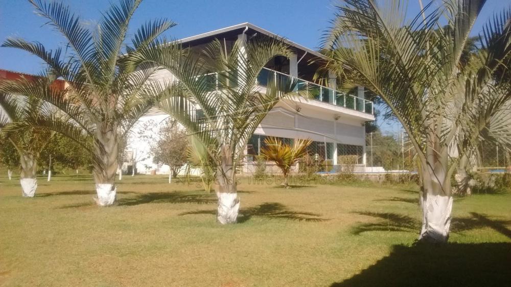 Comprar Rurais / Ch&aacute;cara em Suzano R$ 850.000,00 - Foto 1