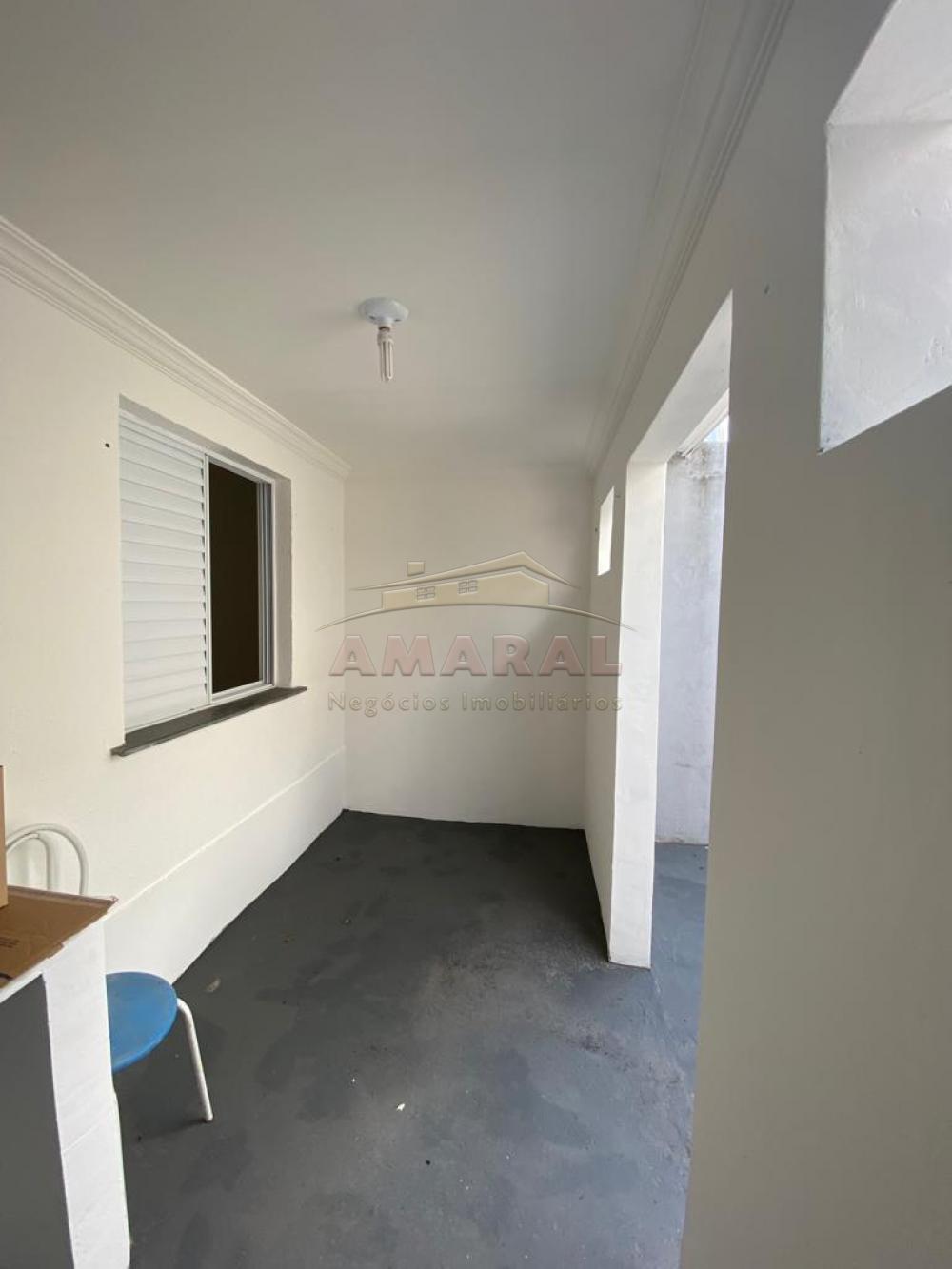 Alugar Casas / Condom&iacute;nio em Suzano R$ 1.300,00 - Foto 15