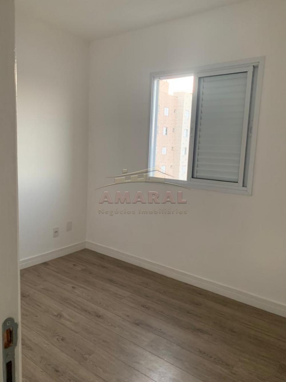 Comprar Apartamentos / Padr&atilde;o em Suzano R$ 450.000,00 - Foto 4