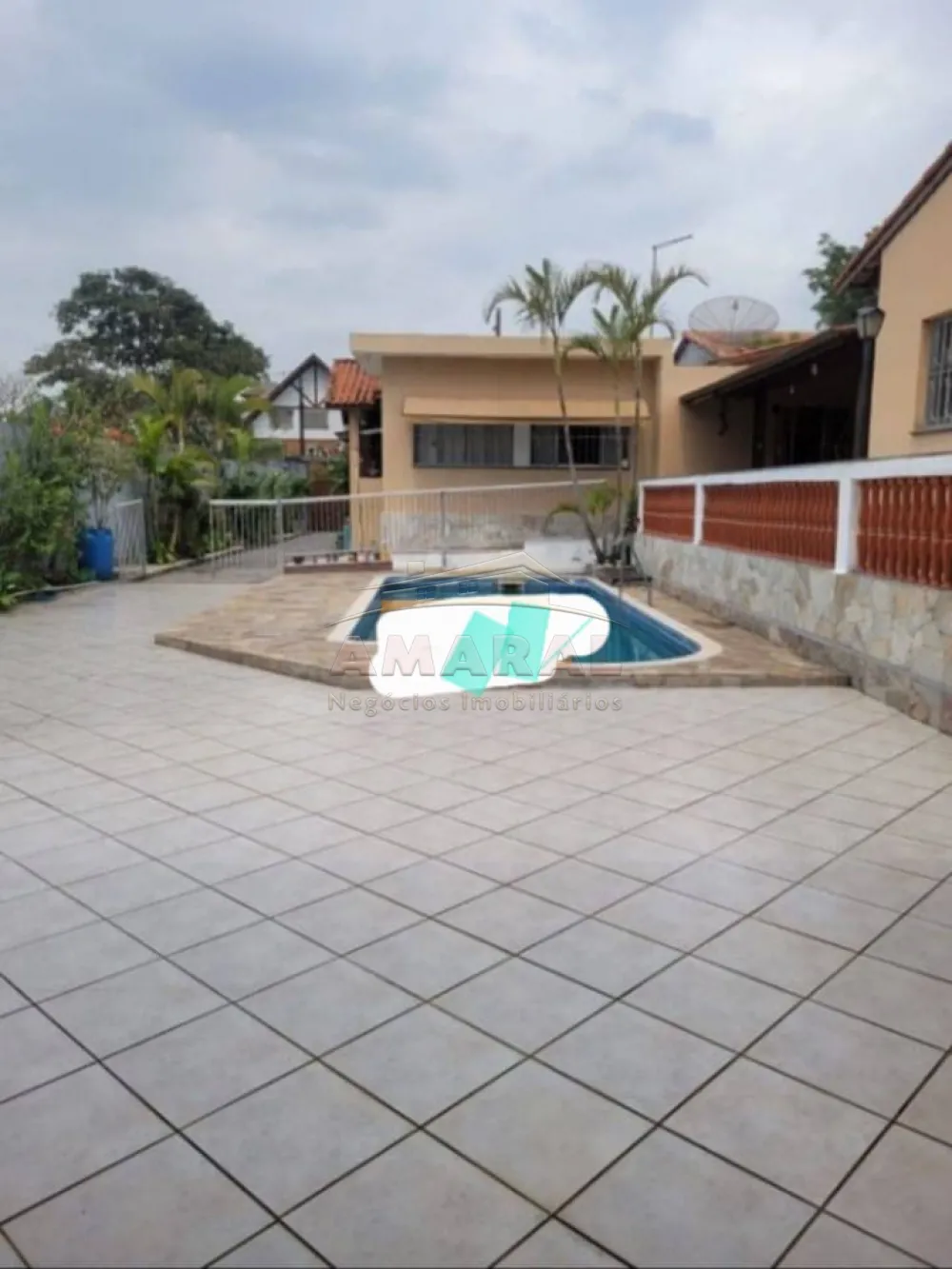 Comprar Casas / Térrea em Poá R$ 2.500.000,00 - Foto 2