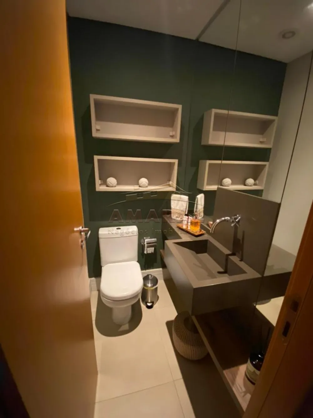 Comprar Apartamentos / Padrão em Suzano R$ 1.100.000,00 - Foto 2