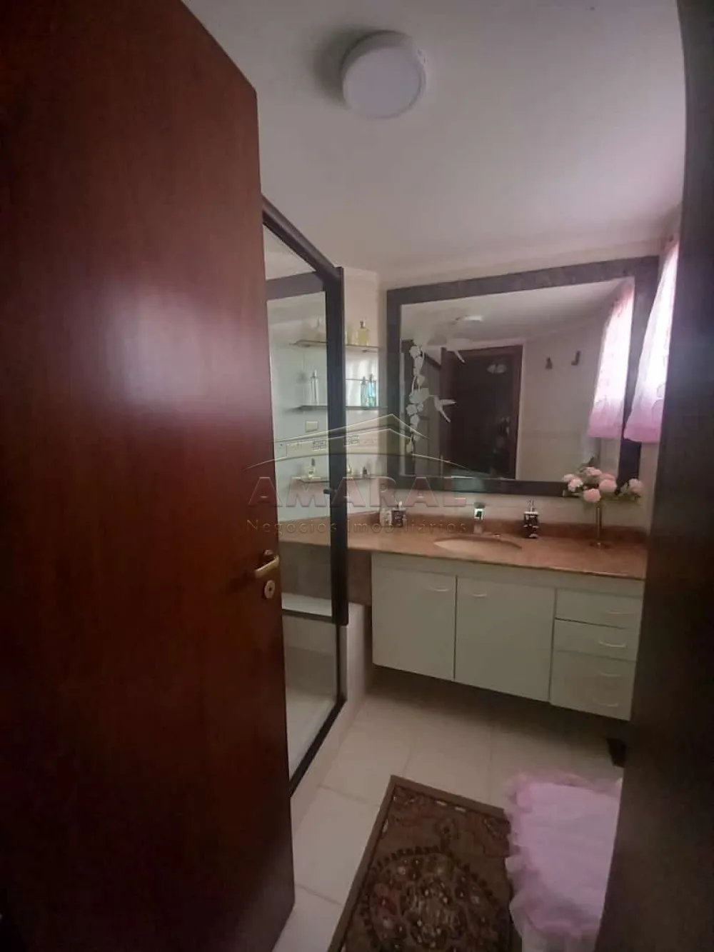 Comprar Apartamentos / Padr&atilde;o em Suzano R$ 600.000,00 - Foto 17