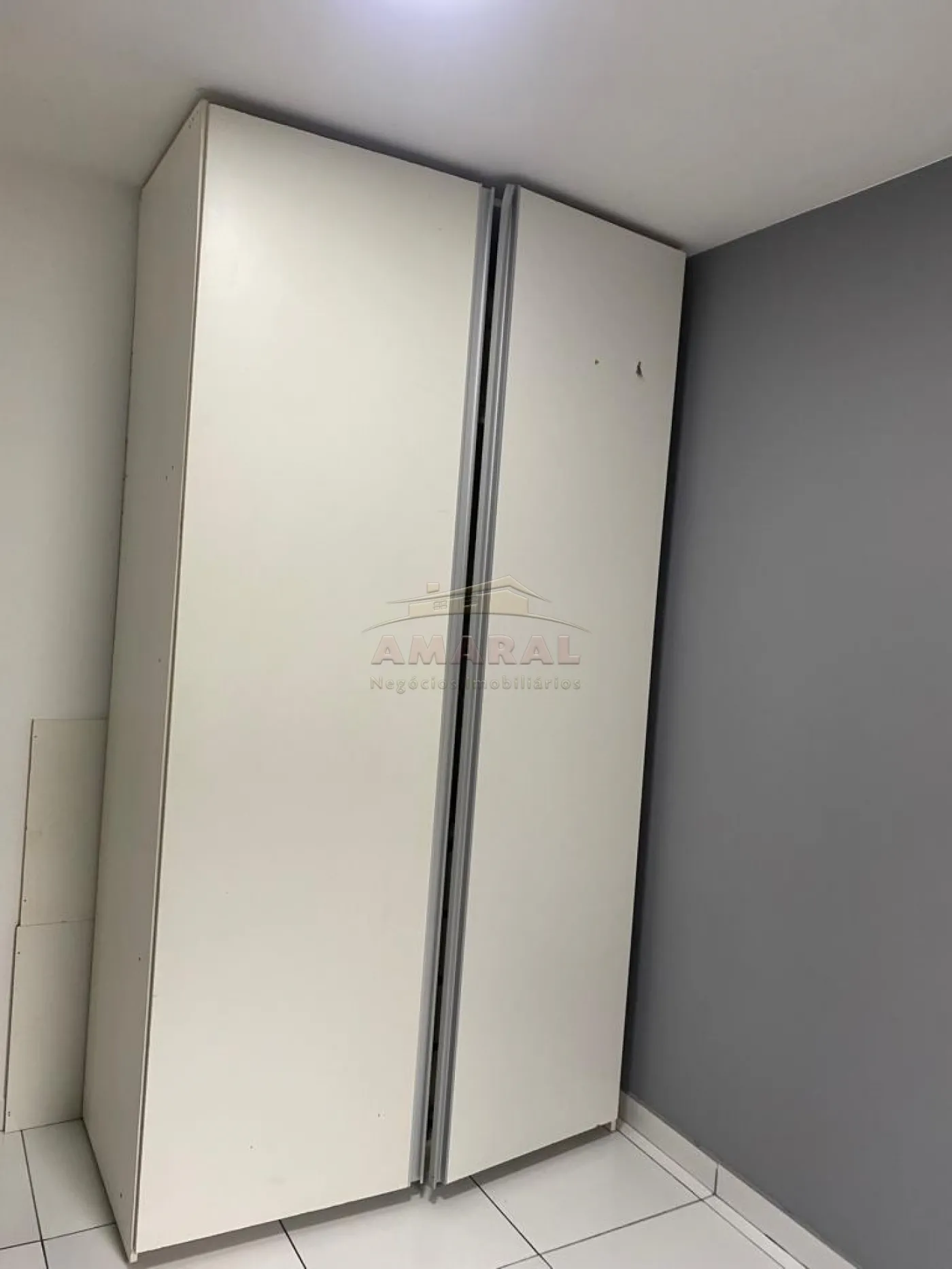 Alugar Apartamentos / Padr&atilde;o em Suzano R$ 1.000,00 - Foto 4