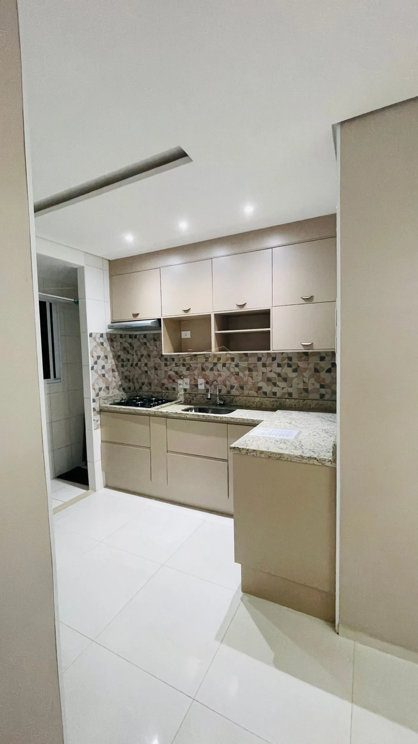 Alugar Apartamentos / Padr&atilde;o em Suzano R$ 1.035,00 - Foto 11