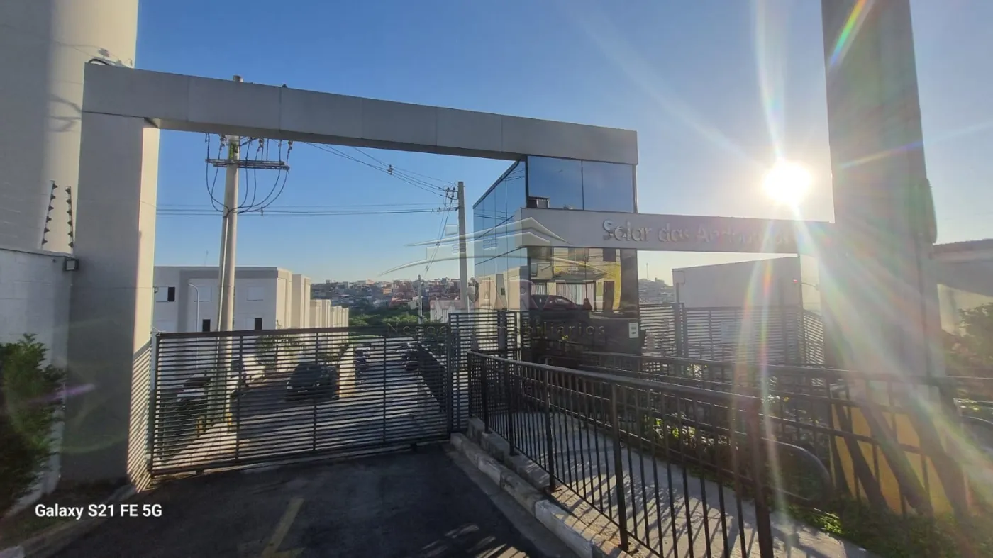 Alugar Apartamentos / Padr&atilde;o em Suzano R$ 850,00 - Foto 1