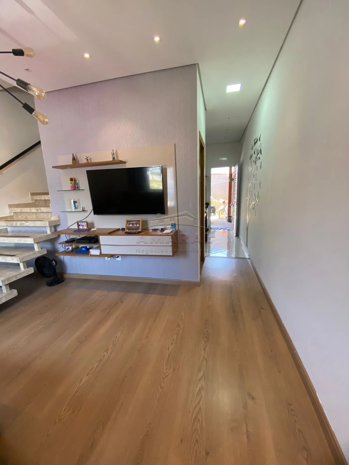 Comprar Casas / Sobrado em Po&aacute; R$ 490.000,00 - Foto 2