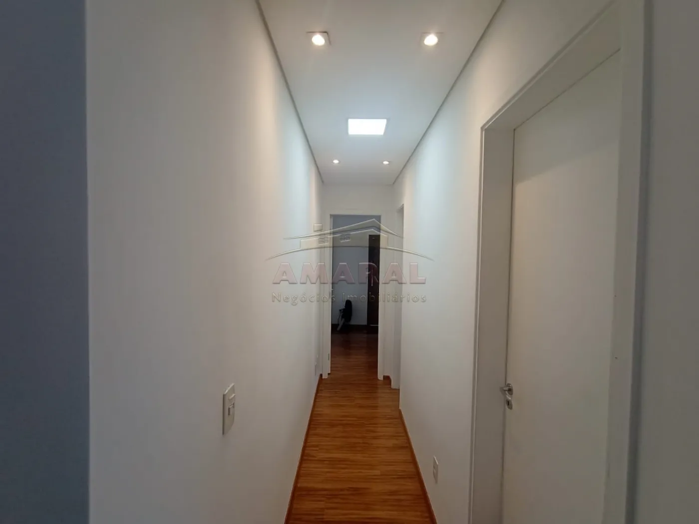 Comprar Apartamentos / Padr&atilde;o em Suzano R$ 365.000,00 - Foto 5
