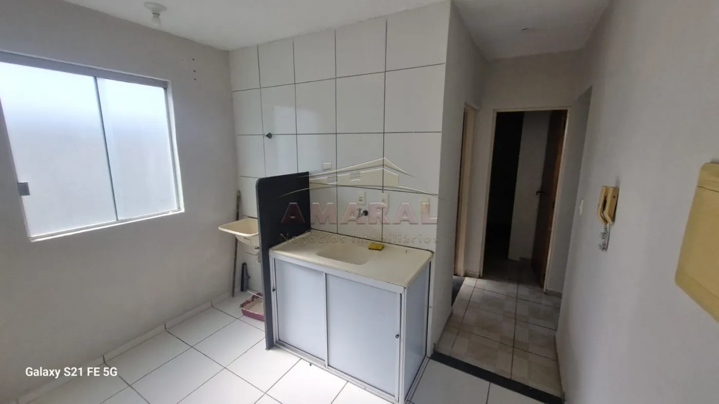 Alugar Apartamentos / Padr&atilde;o em Suzano R$ 800,00 - Foto 2
