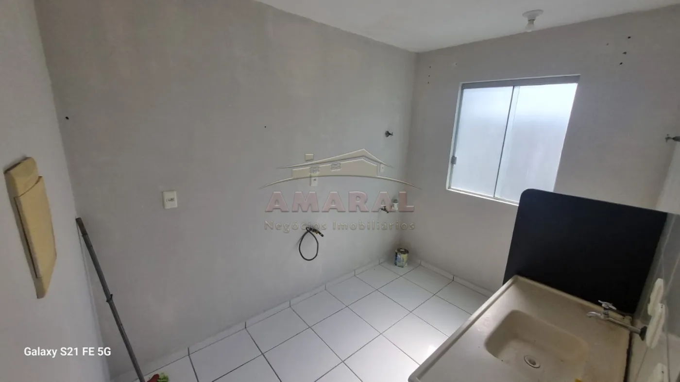Alugar Apartamentos / Padr&atilde;o em Suzano R$ 800,00 - Foto 3
