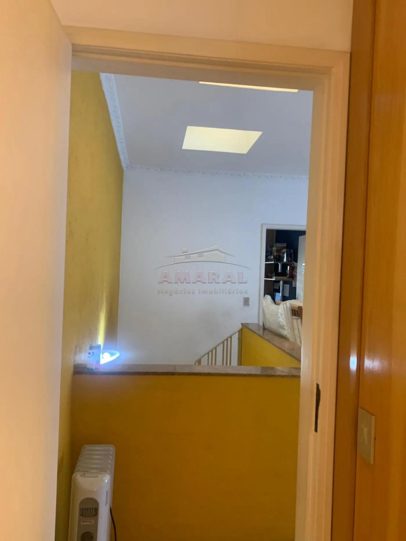 Alugar Casas / Sobrado em Suzano R$ 5.000,00 - Foto 2