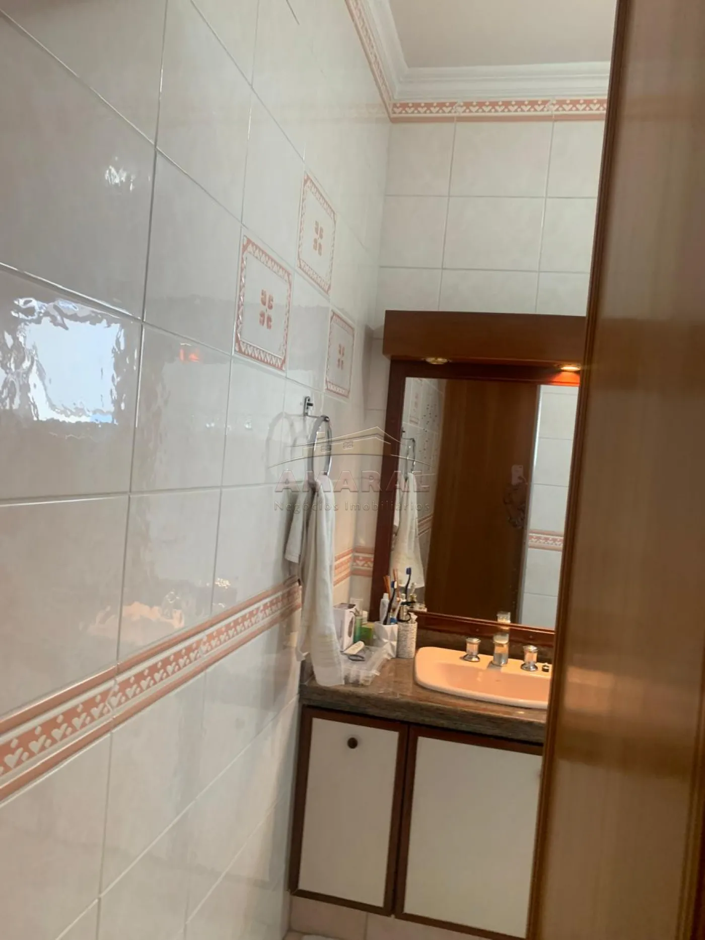 Alugar Casas / Sobrado em Suzano R$ 5.000,00 - Foto 5