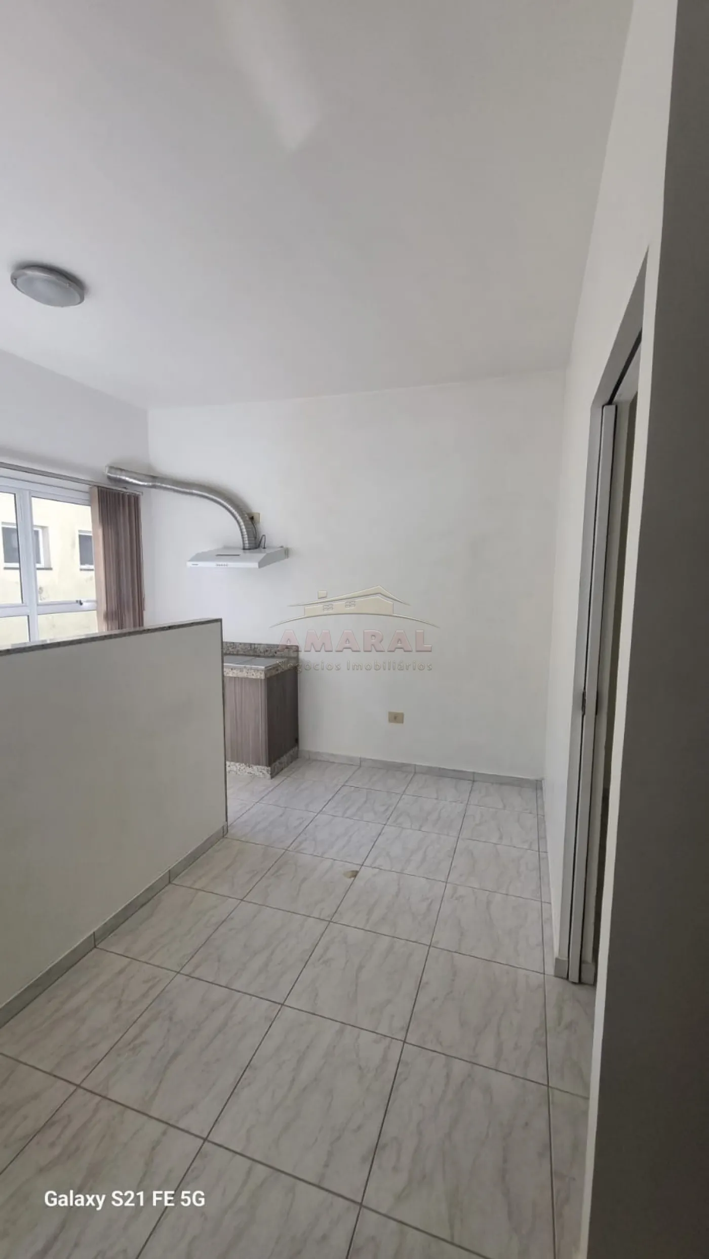 Alugar Apartamentos / Kitchnet em Suzano R$ 1.200,00 - Foto 4