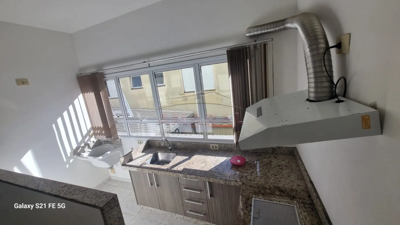 Alugar Apartamentos / Kitchnet em Suzano R$ 1.200,00 - Foto 1