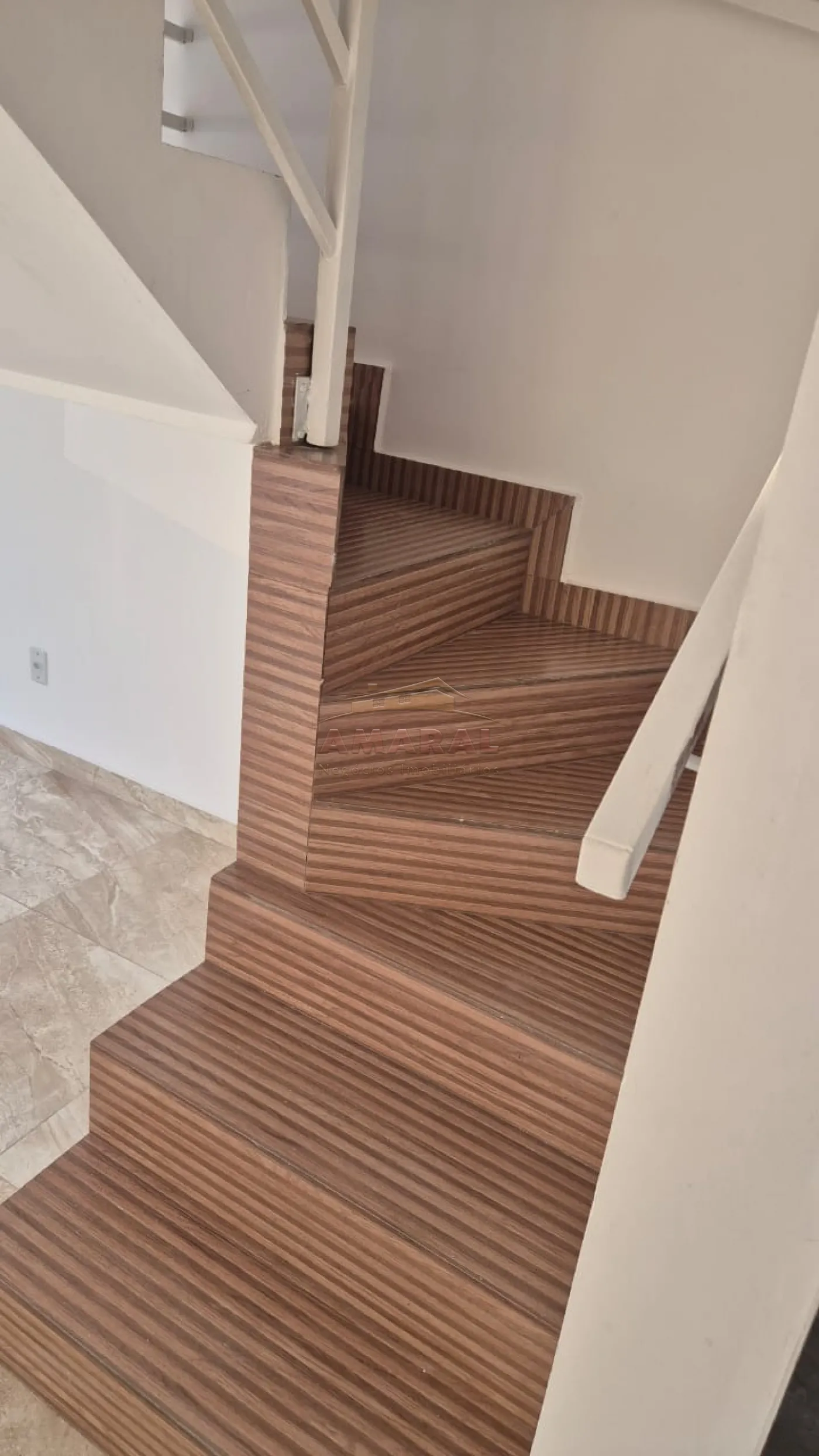 Alugar Casas / Sobrado em Po&aacute; R$ 2.100,00 - Foto 7