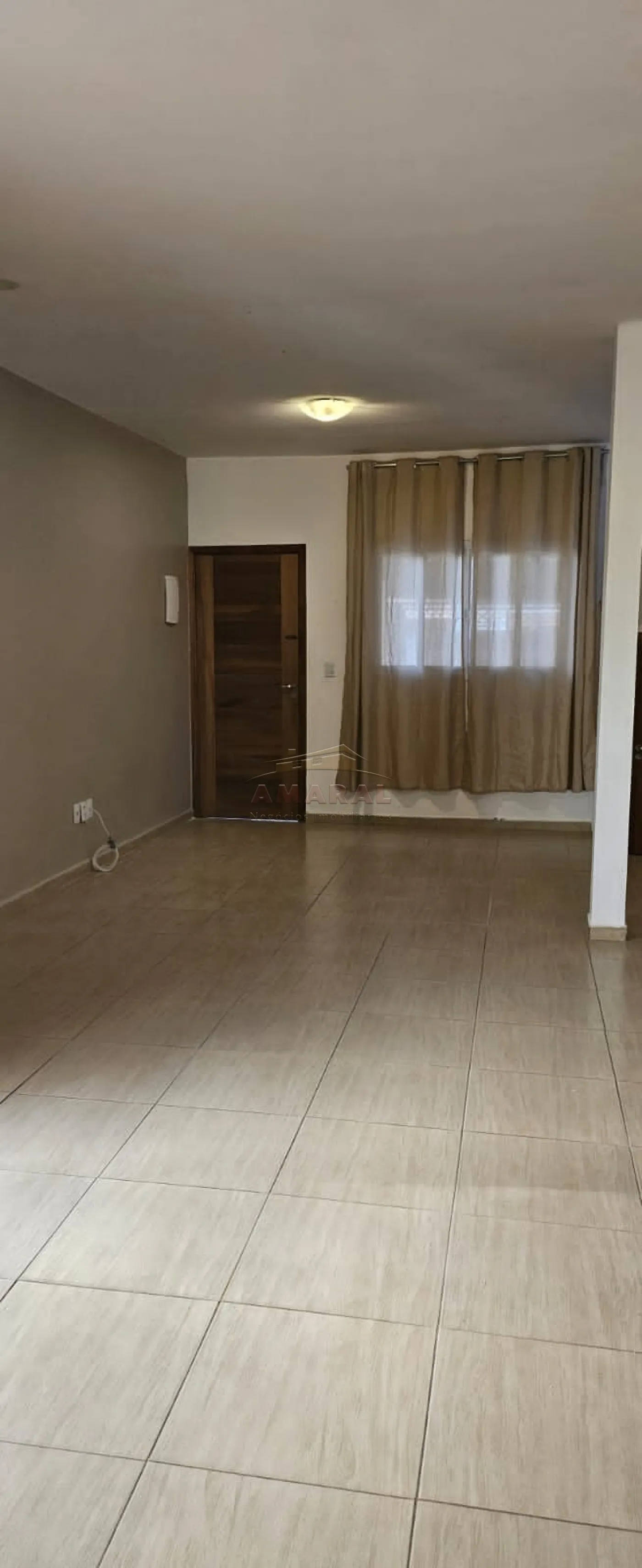 Alugar Casas / Sobrado em Mogi das Cruzes R$ 3.700,00 - Foto 2