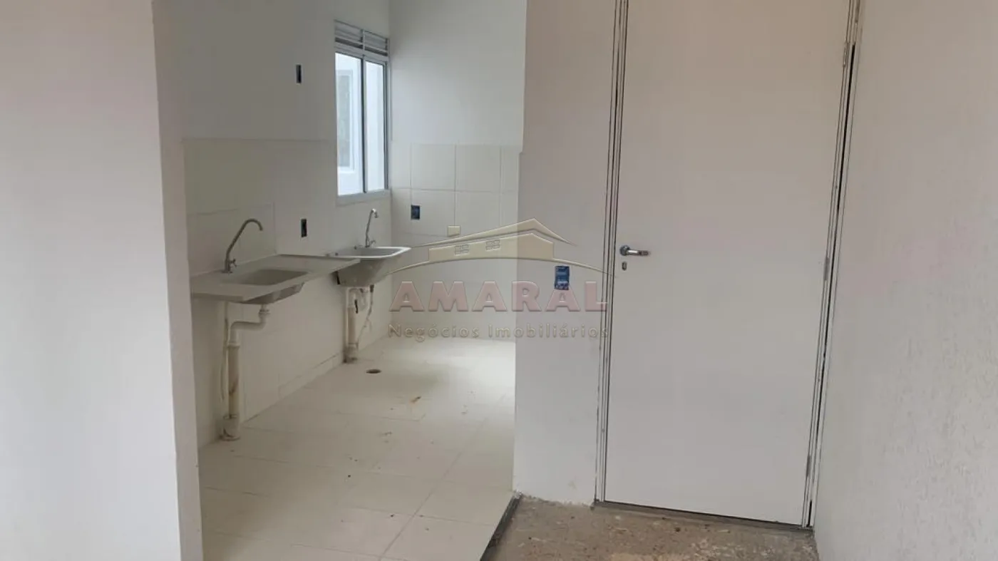 Comprar Apartamentos / Padr&atilde;o em Suzano R$ 190.000,00 - Foto 2