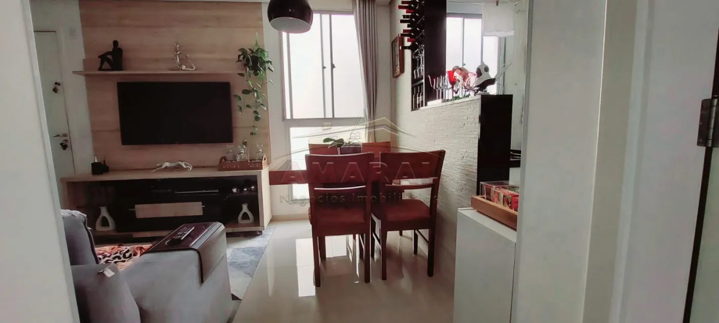 Comprar Apartamentos / Padr&atilde;o em Suzano R$ 240.000,00 - Foto 4