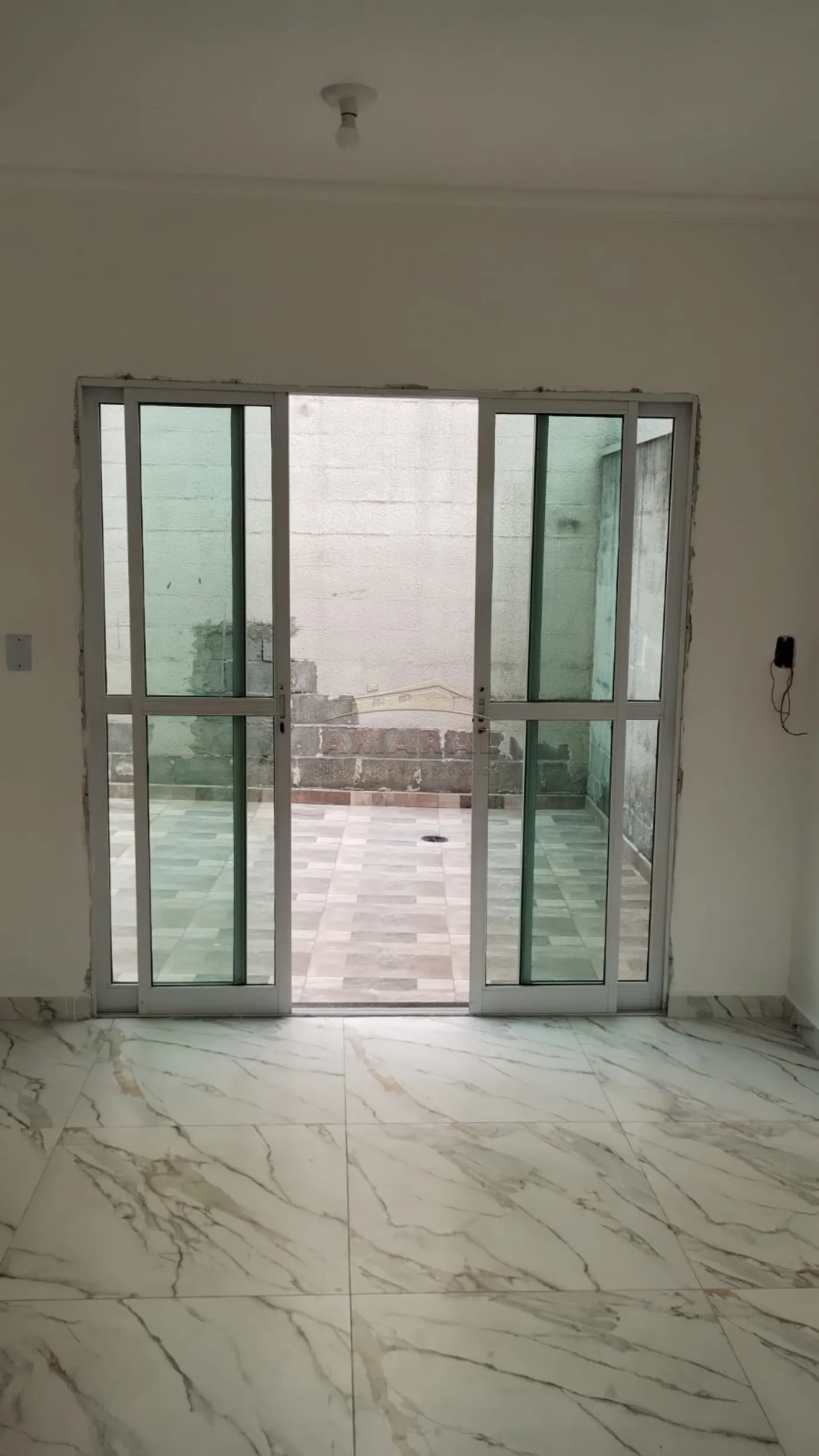 Comprar Casas / Condom&iacute;nio em Suzano R$ 390.000,00 - Foto 2