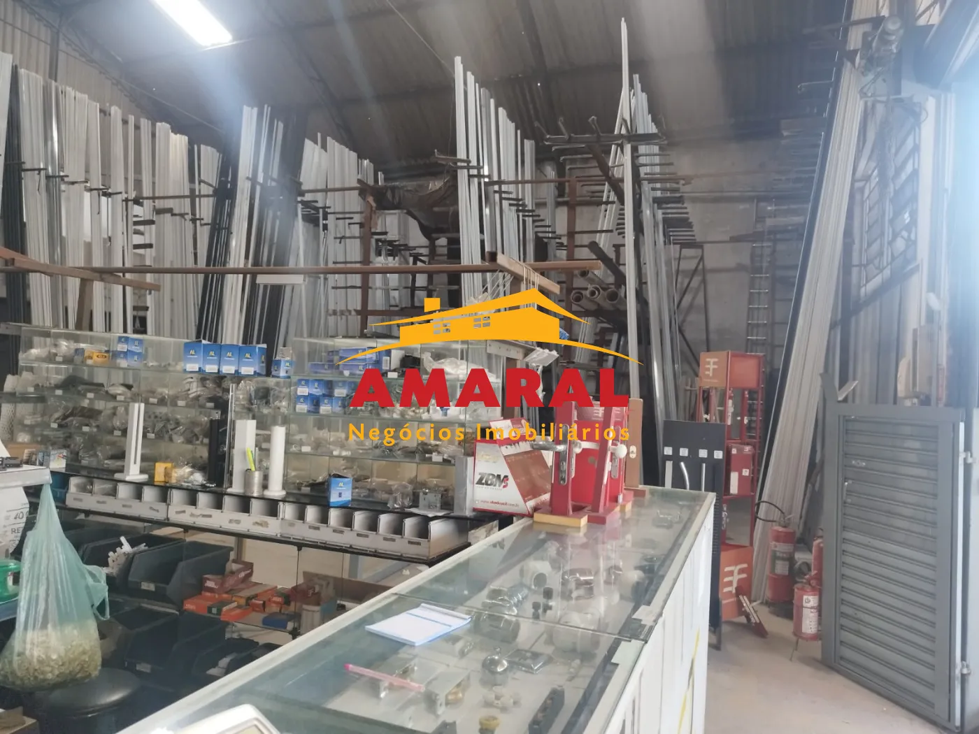 Alugar Comerciais / Galp&atilde;o - Comercial em Po&aacute; R$ 15.000,00 - Foto 6