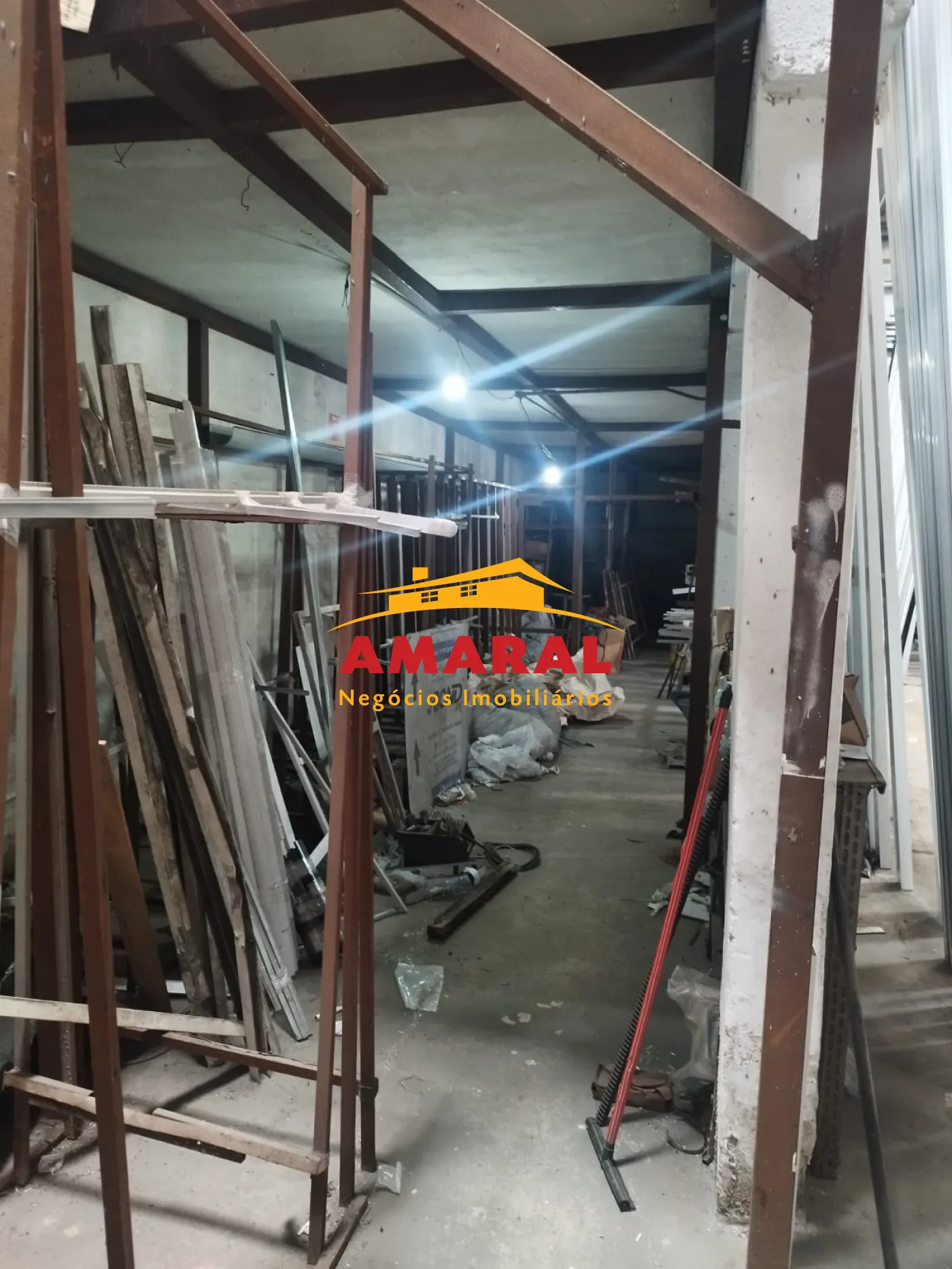 Alugar Comerciais / Galp&atilde;o - Comercial em Po&aacute; R$ 15.000,00 - Foto 11