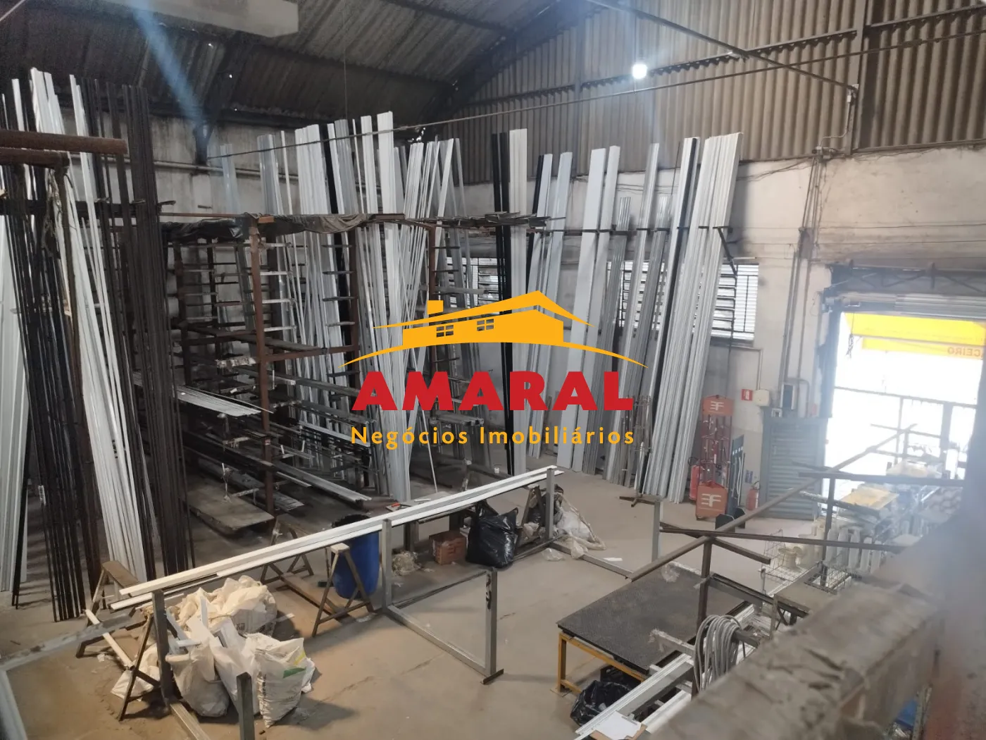 Alugar Comerciais / Galp&atilde;o - Comercial em Po&aacute; R$ 15.000,00 - Foto 12