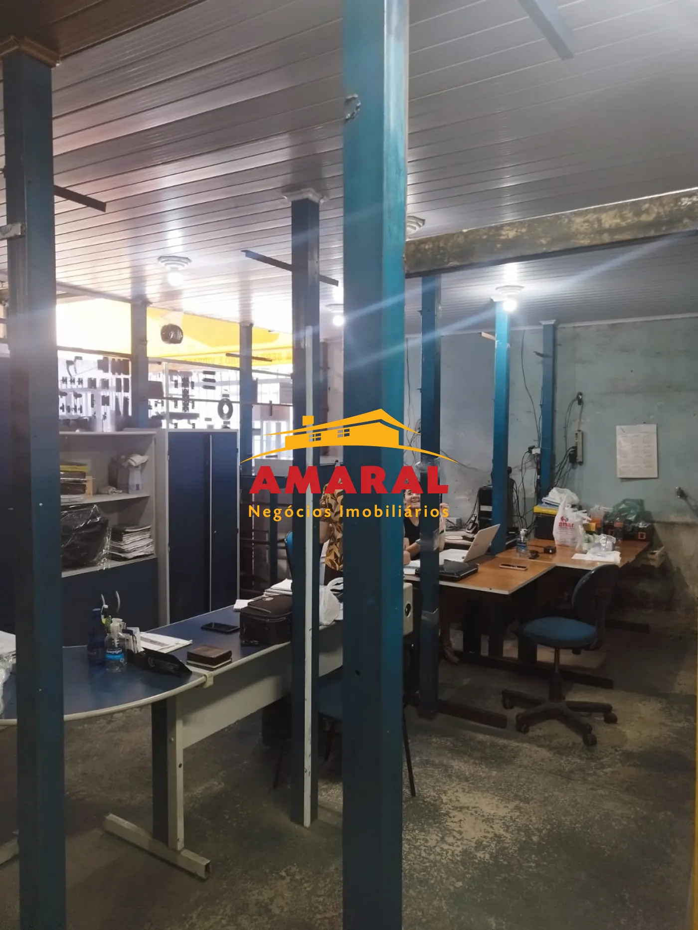 Alugar Comerciais / Galp&atilde;o - Comercial em Po&aacute; R$ 15.000,00 - Foto 17