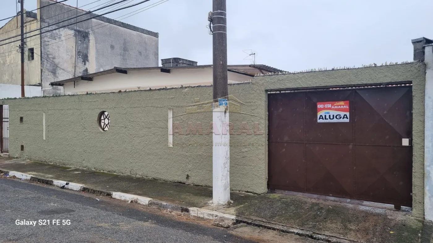 Alugar Casas / T&eacute;rrea em Suzano R$ 1.600,00 - Foto 1