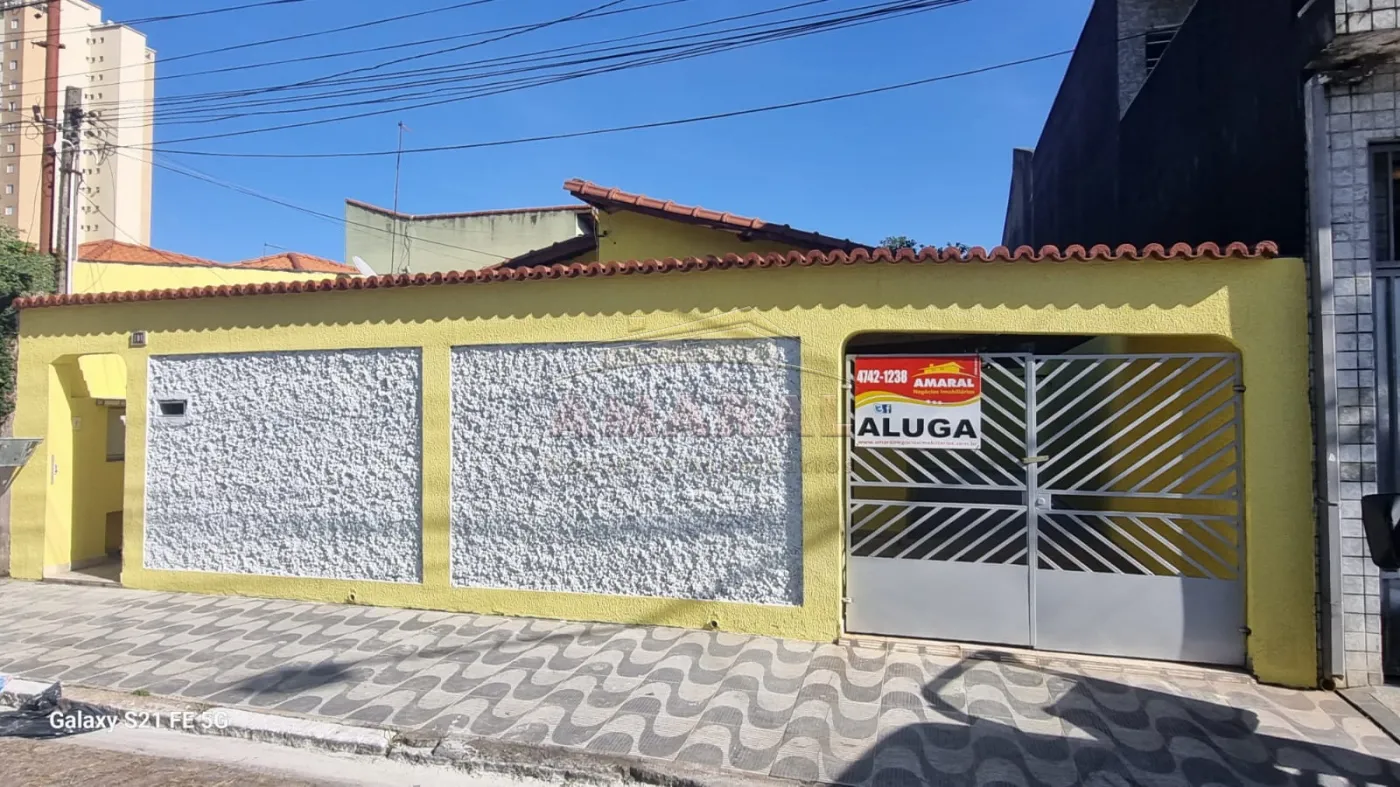 Alugar Casas / Térrea em Suzano R$ 1.750,00 - Foto 1