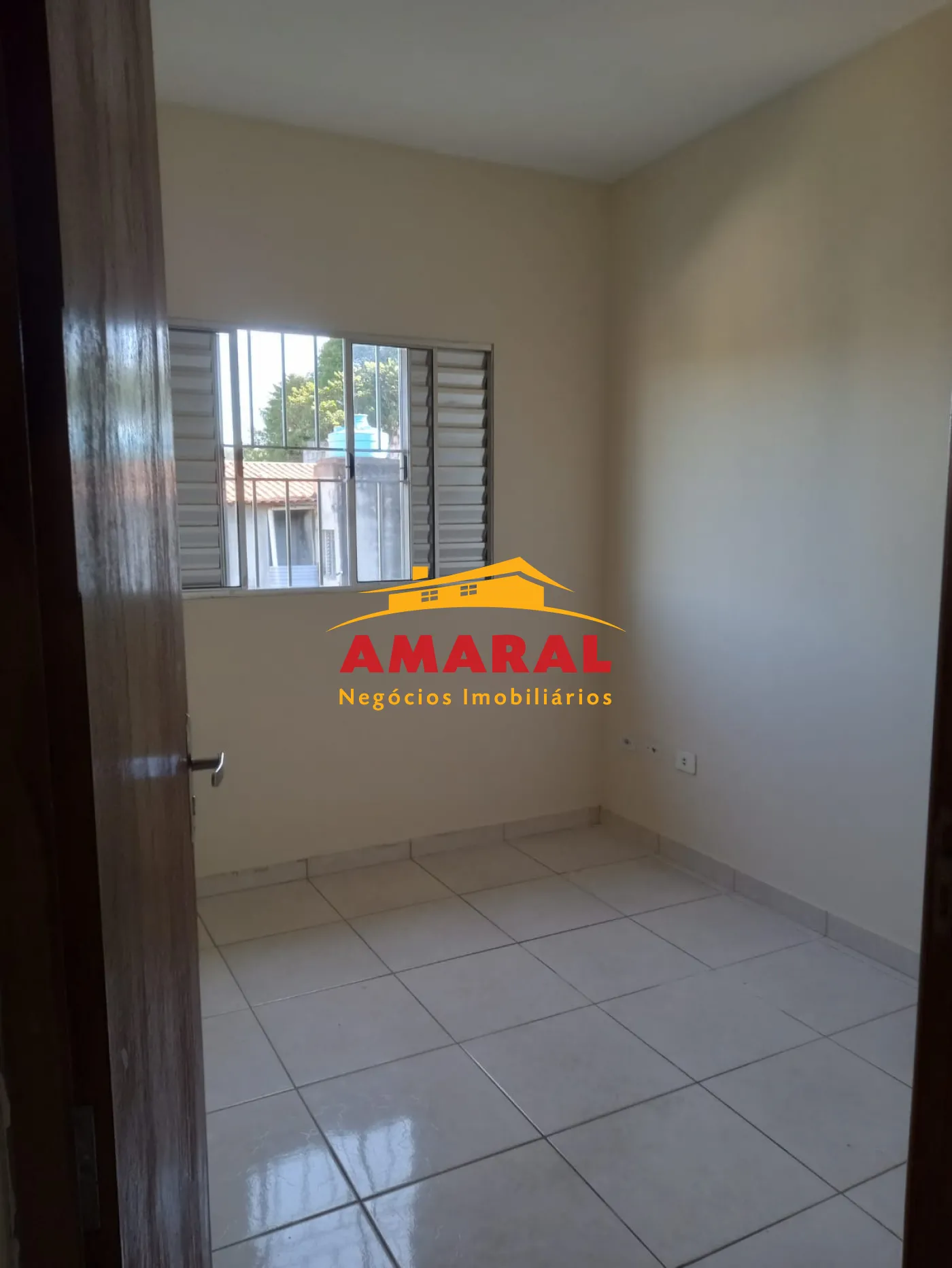 Comprar Casas / Sobrado em Suzano R$ 350.000,00 - Foto 2