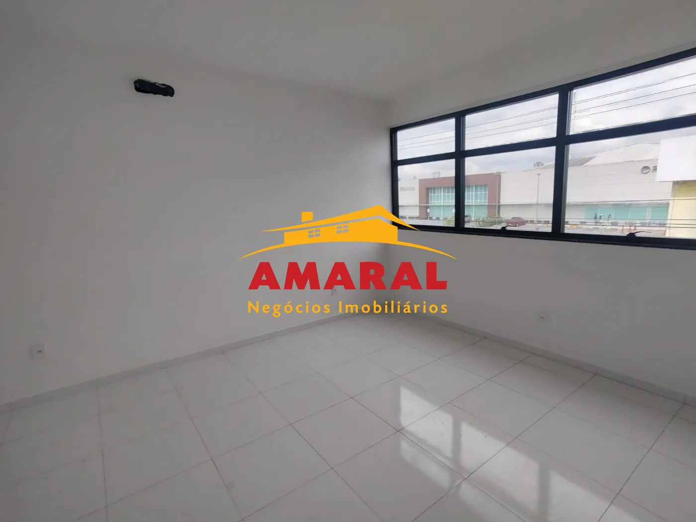 Alugar Sal&otilde;es / Sal&atilde;o em Suzano R$ 3.500,00 - Foto 8