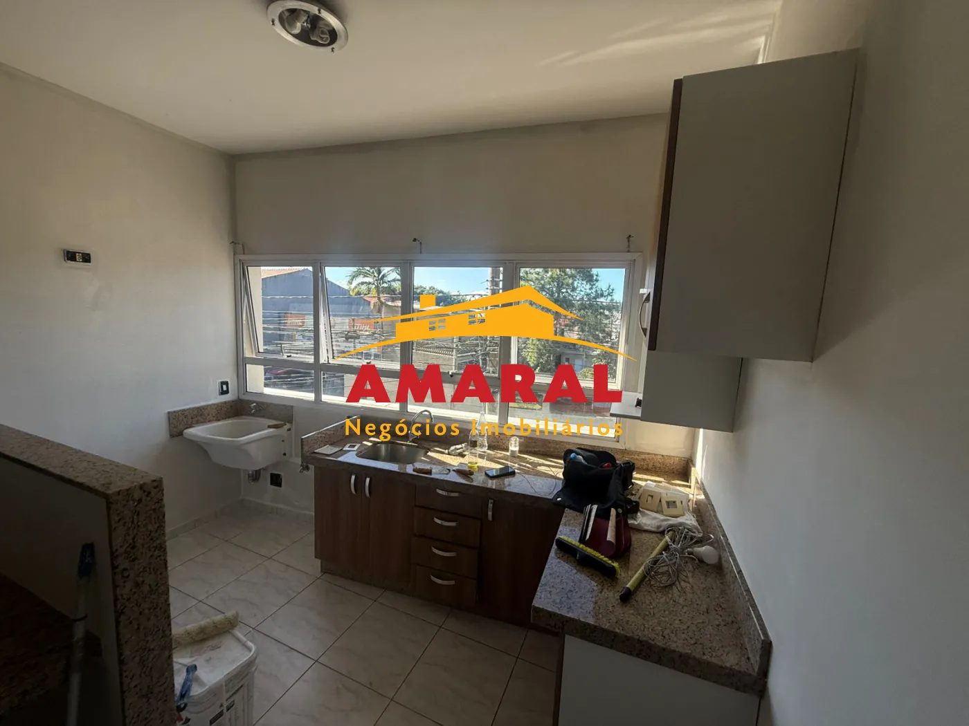 Alugar Apartamentos / Kitchnet em Suzano R$ 1.100,00 - Foto 1