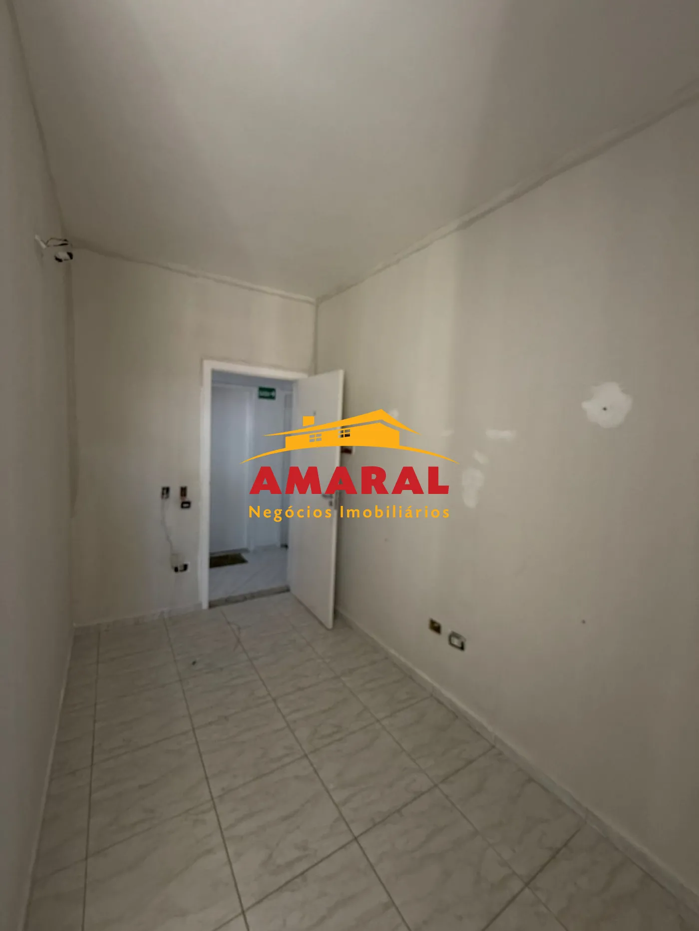 Alugar Apartamentos / Kitchnet em Suzano R$ 1.100,00 - Foto 2
