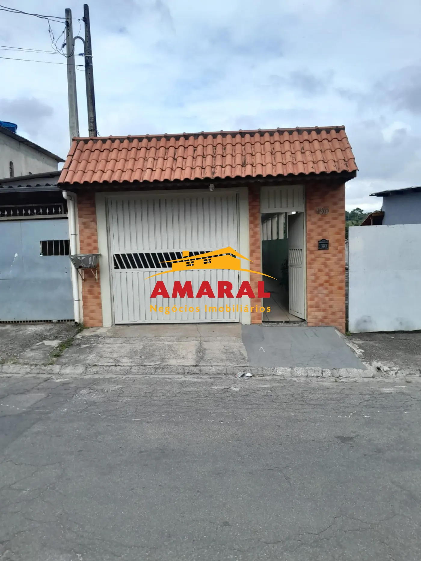 Comprar Casas / Assobradada em Suzano R$ 370.000,00 - Foto 1