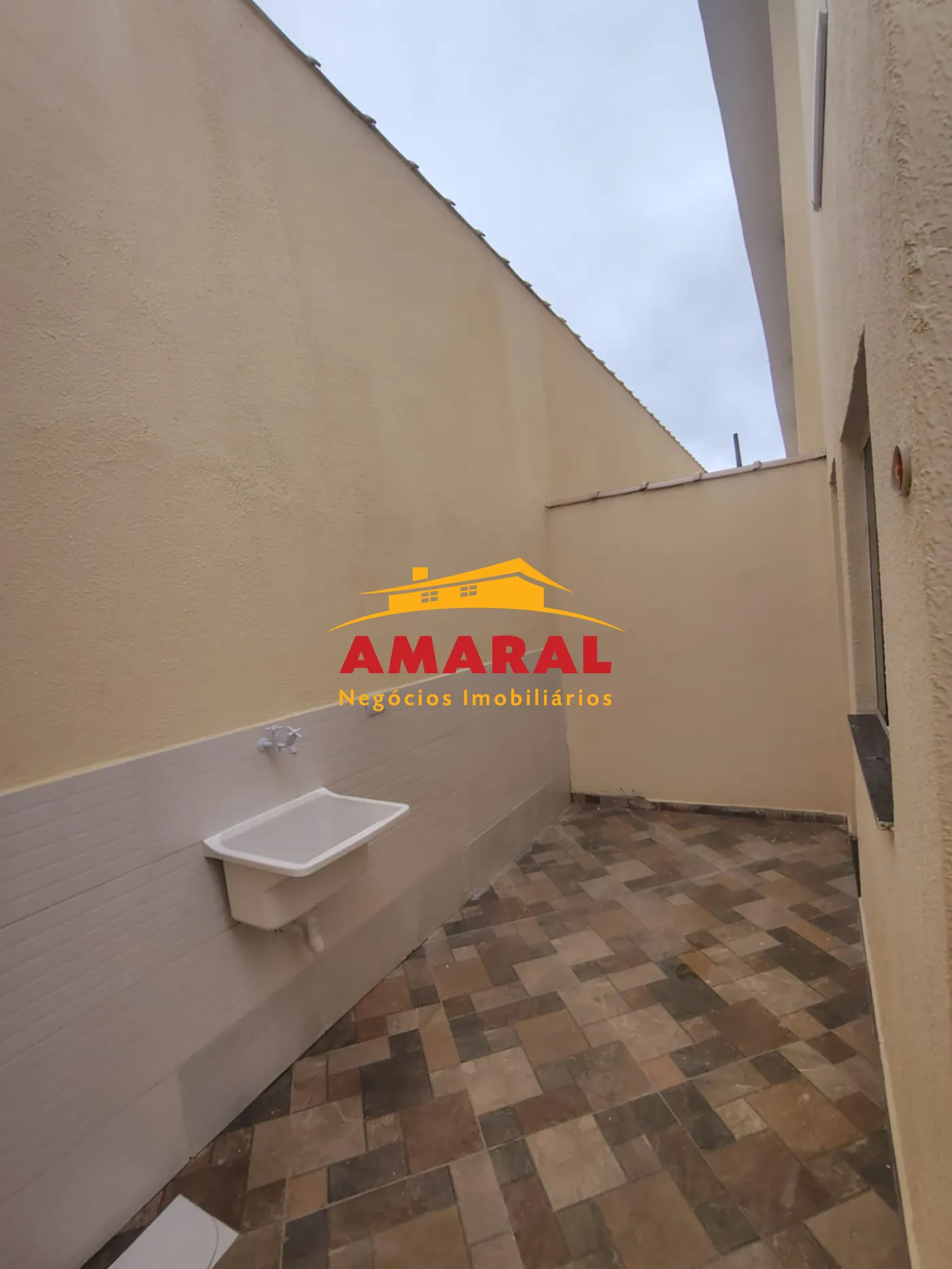 Comprar Casas / Sobrado em Itaquaquecetuba R$ 380.000,00 - Foto 4