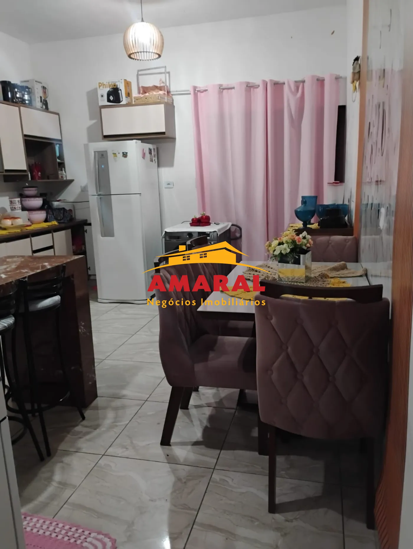 Comprar Casas / Sobrado em Suzano R$ 380.000,00 - Foto 2