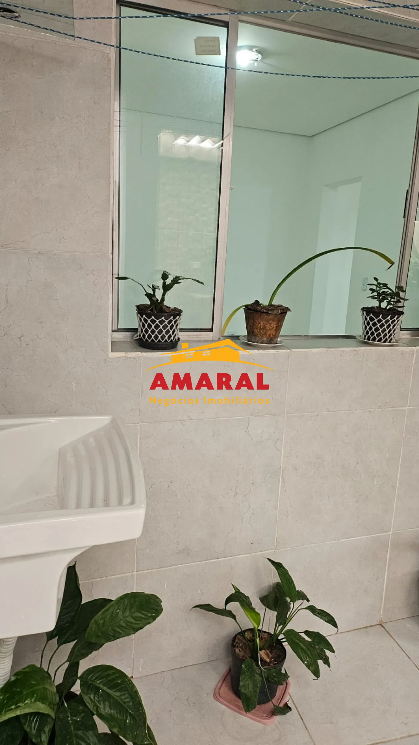 Alugar Casas / Assobradada em Suzano R$ 950,00 - Foto 2