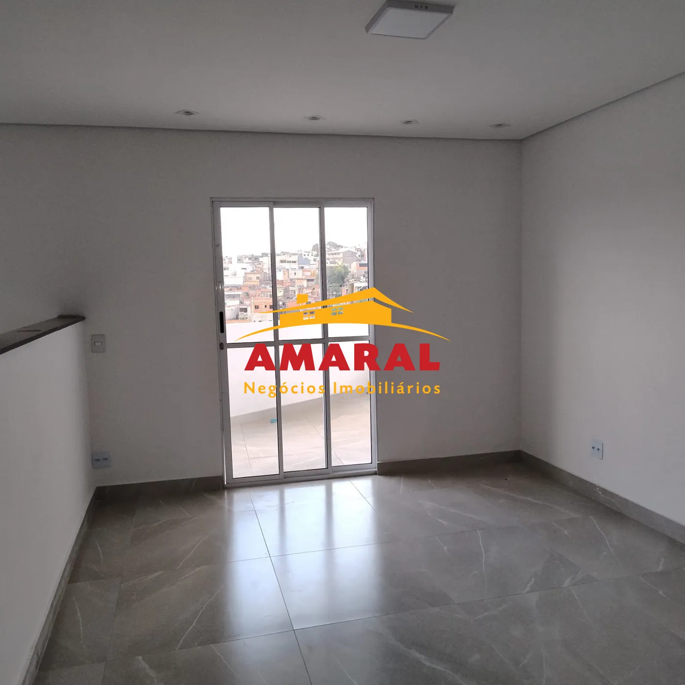 Alugar Casas / Assobradada em Suzano R$ 1.300,00 - Foto 2