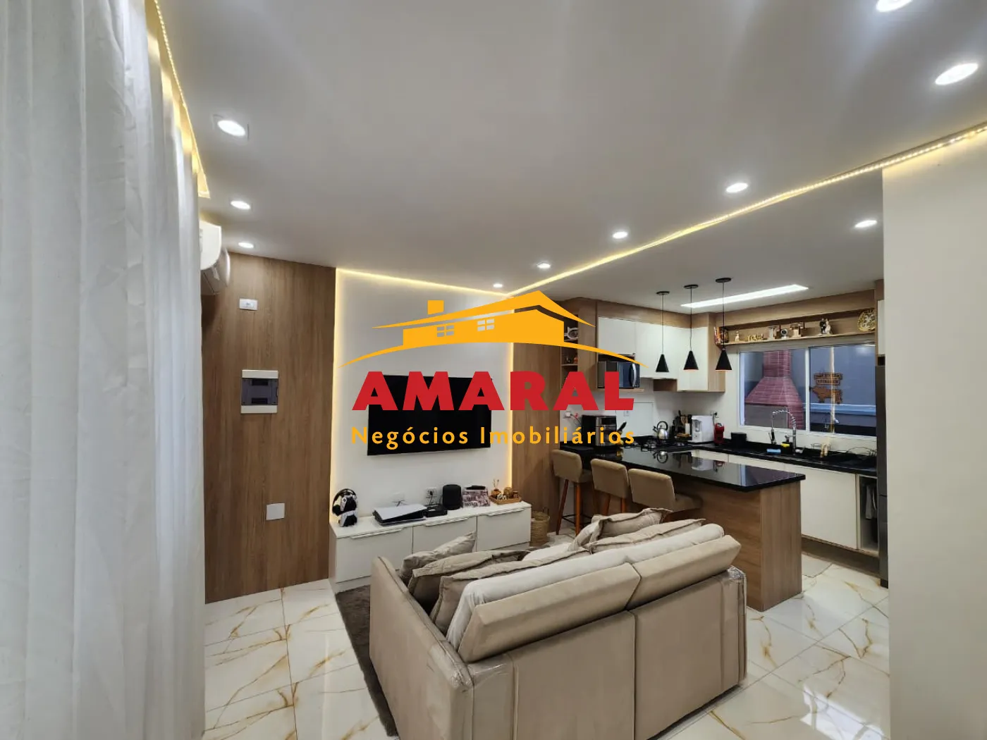 Comprar Casas / Assobradada em Mogi das Cruzes R$ 395.000,00 - Foto 2