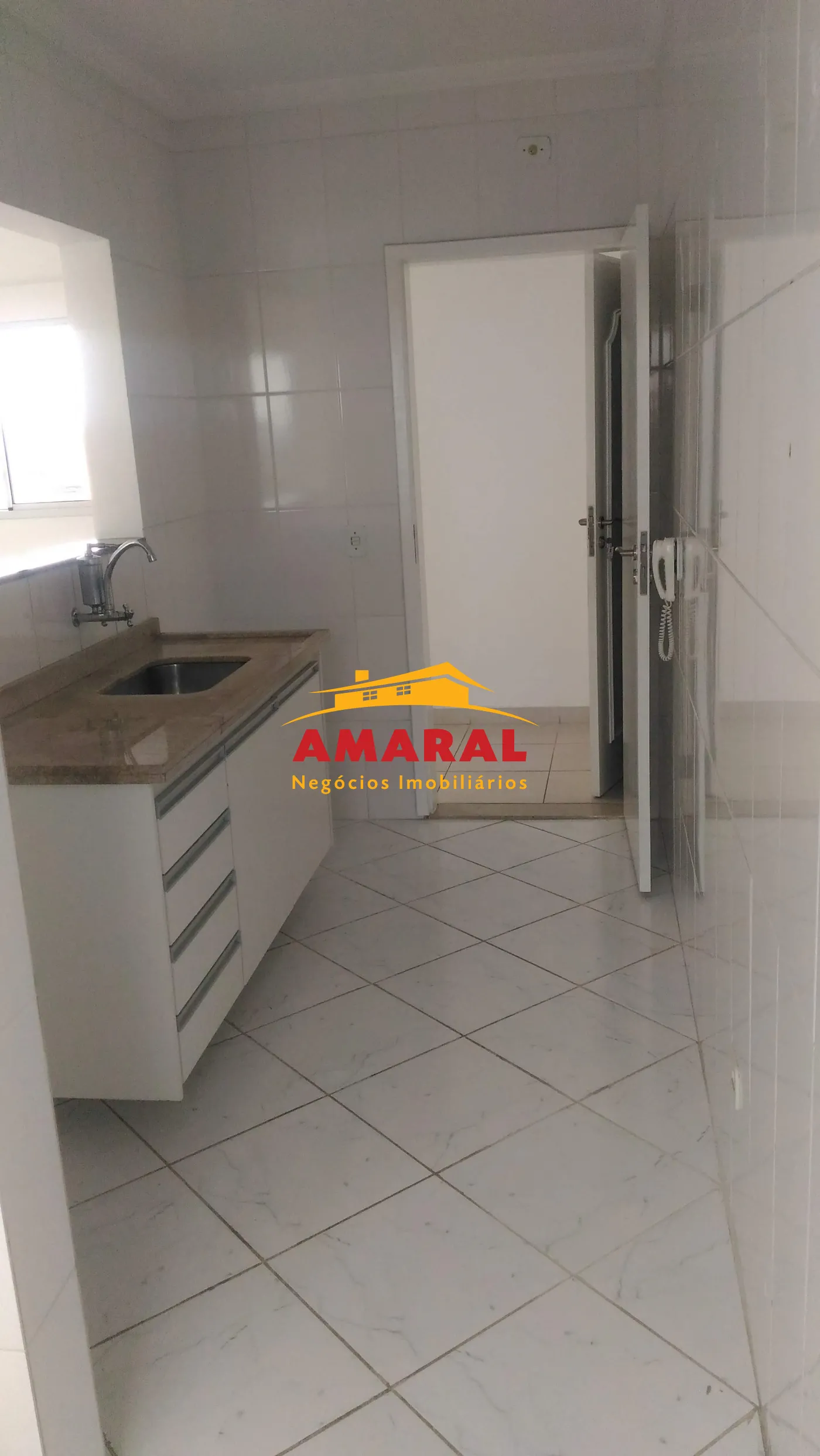 Alugar Apartamentos / Padr&atilde;o em Suzano R$ 1.900,00 - Foto 3