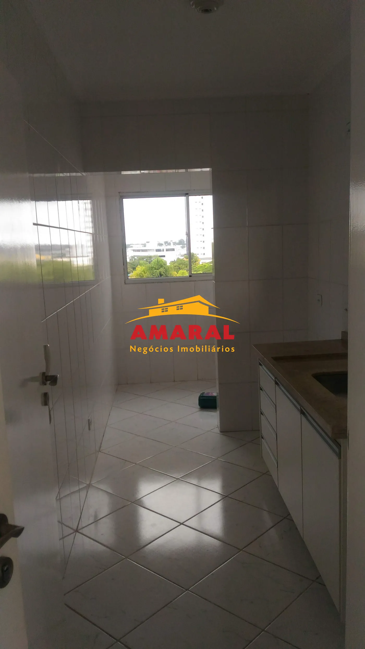 Alugar Apartamentos / Padr&atilde;o em Suzano R$ 1.900,00 - Foto 4