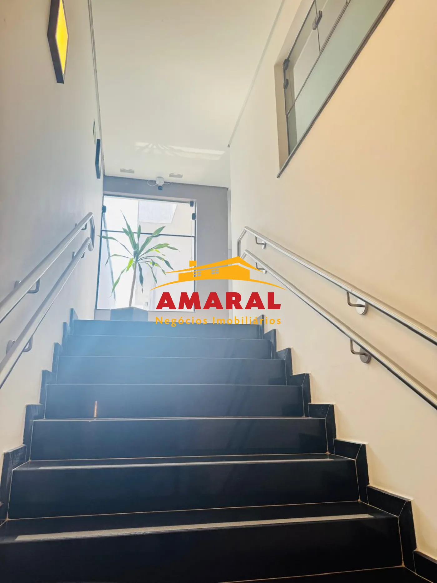 Alugar Sal&otilde;es / Sal&atilde;o em Suzano R$ 3.500,00 - Foto 4