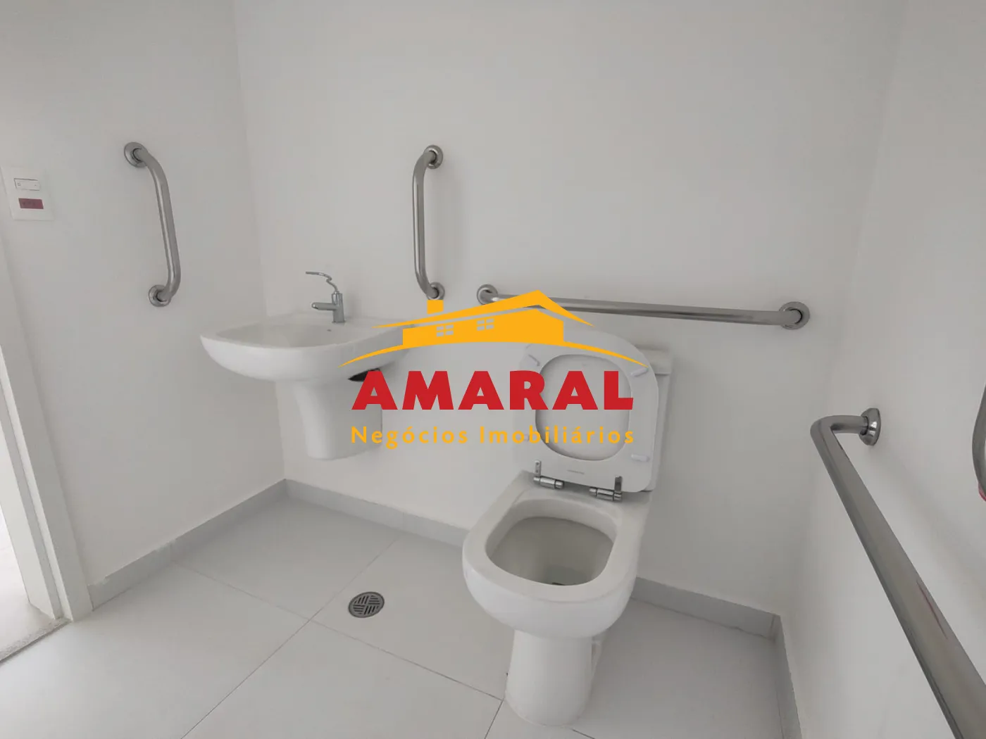 Alugar Sal&otilde;es / Sal&atilde;o em Suzano R$ 3.000,00 - Foto 9